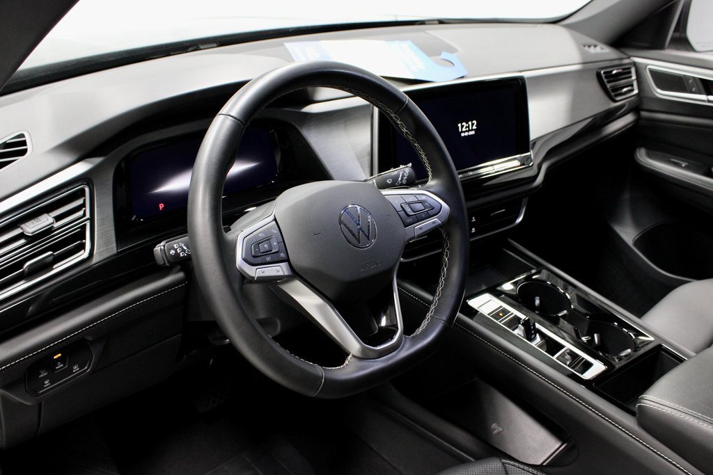 Used 2025 Volkswagen Atlas Cross Sport SE image 23