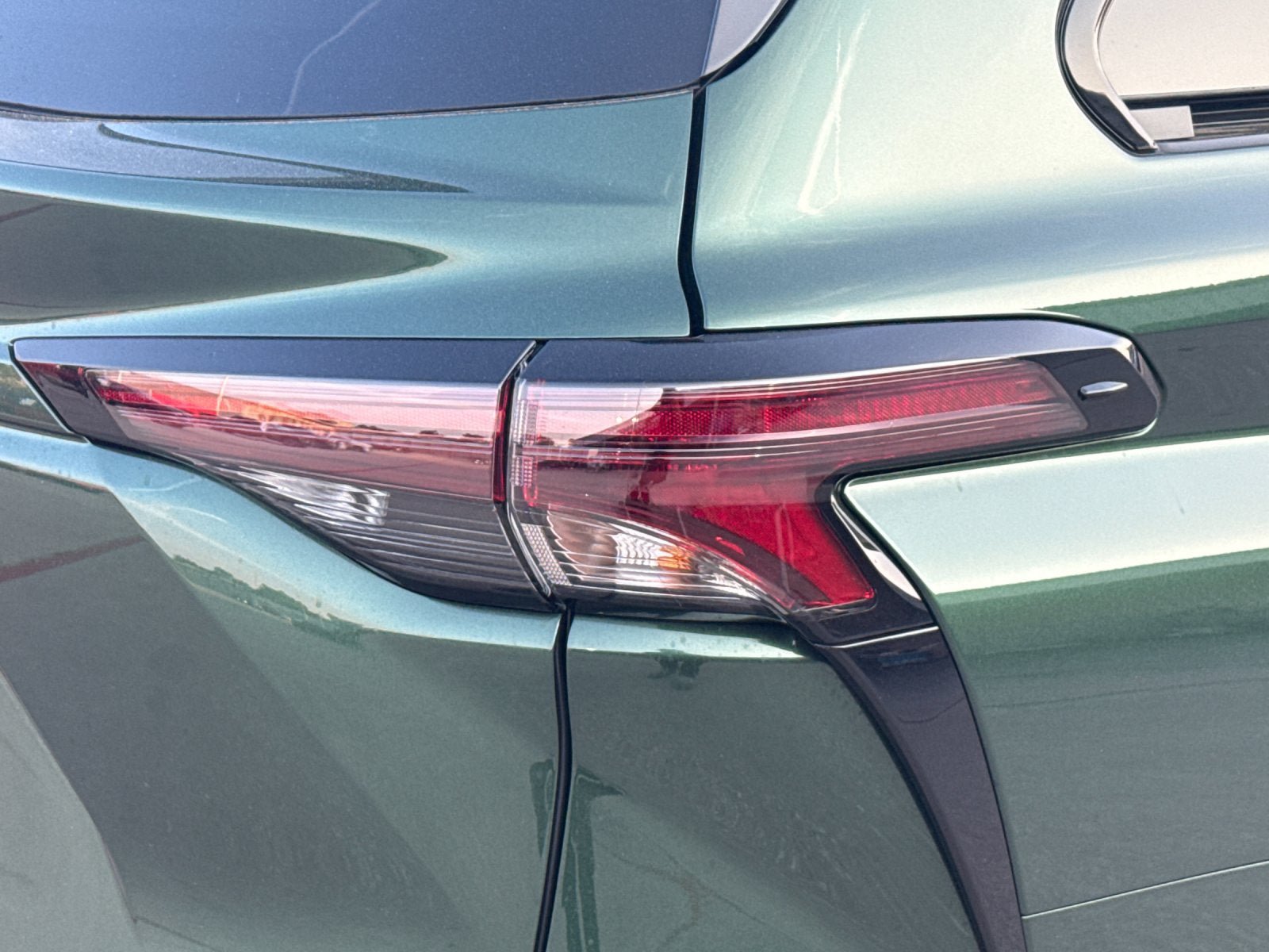 New 2026 Toyota Sienna XLE Woodland Edition AWD/4WD image 32