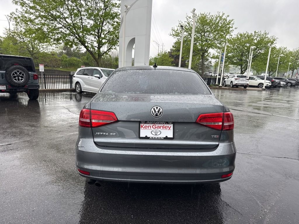 Used 2015 Volkswagen Jetta SE FWD image 13