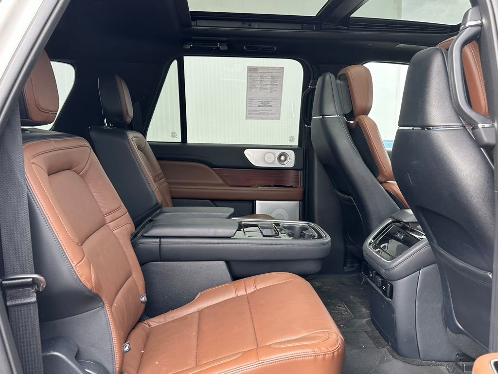 Used 2023 Lincoln Navigator L Reserve image 20