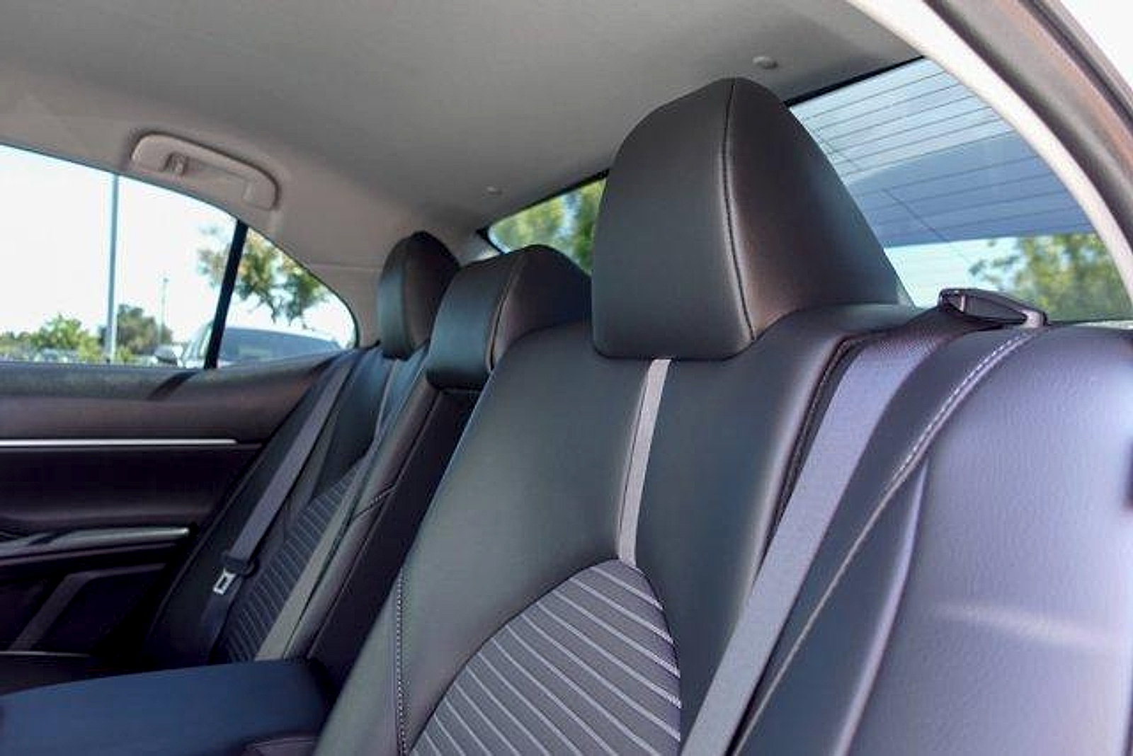 Used 2023 Toyota Camry SE FWD image 25