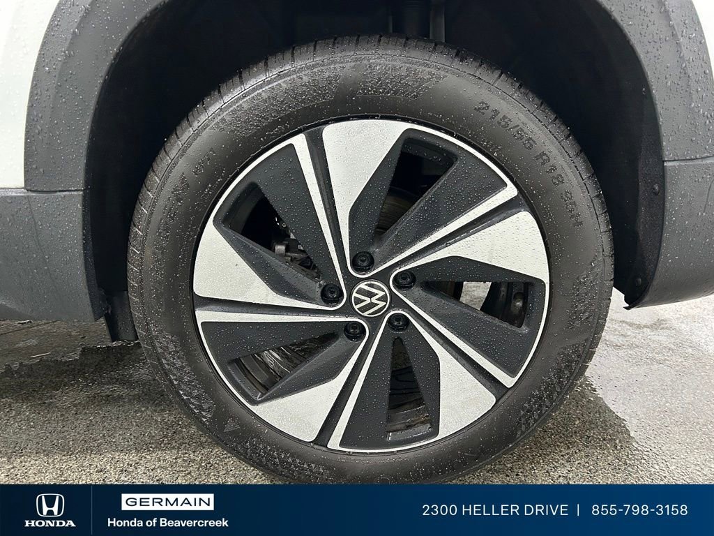 Used 2024 Volkswagen Taos SE image 14