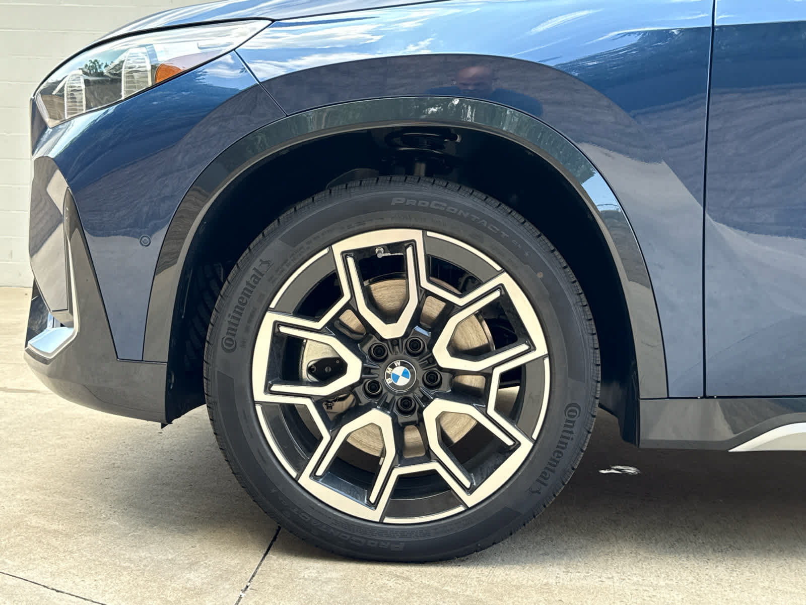 Used 2025 BMW X1 xDrive28i w/ Convenience Package AWD/4WD image 8
