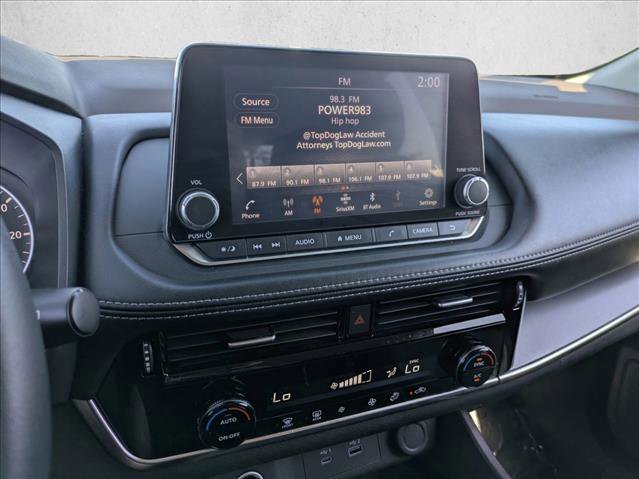 Used 2022 Nissan Rogue SV image 12