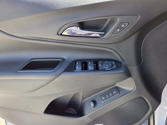 Certified 2024 Chevrolet Equinox Premier FWD image 17