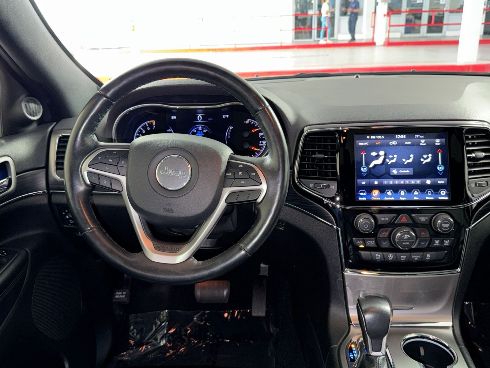 Used 2020 Jeep Grand Cherokee Limited AWD/4WD image 16