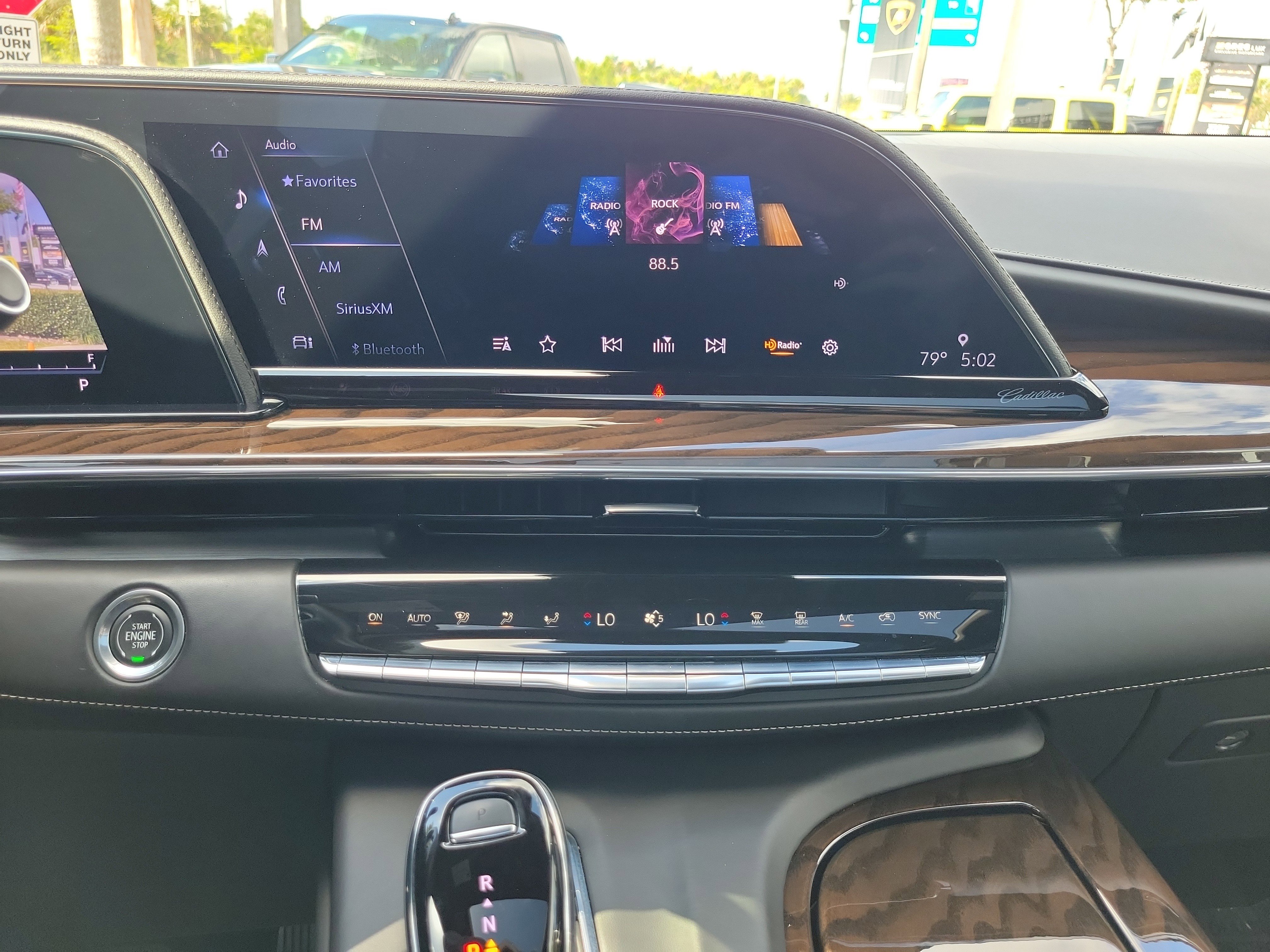 Used 2023 Cadillac Escalade ESV Sport Platinum image 25