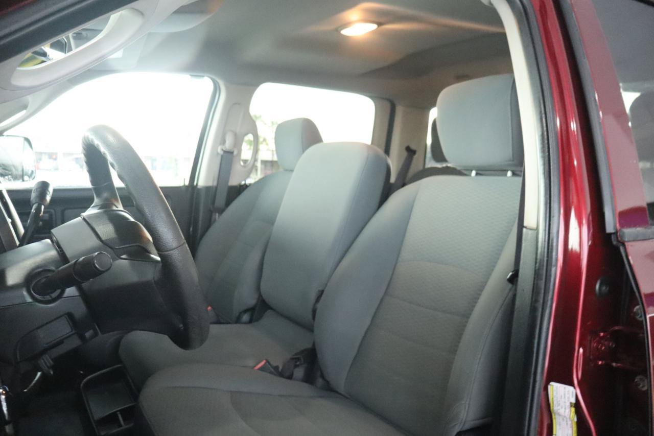 Used 2017 RAM 3500 Tradesman w/ Chrome Appearance Group AWD/4WD image 16