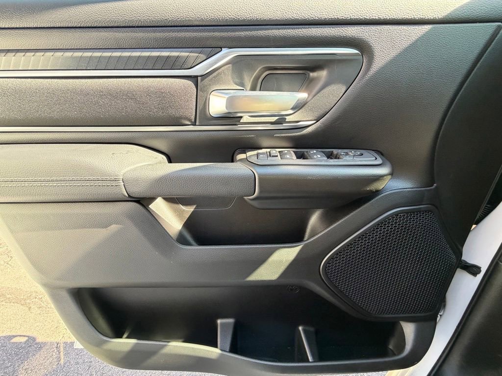 New 2026 RAM 1500 4x4 Crew Cab image 25