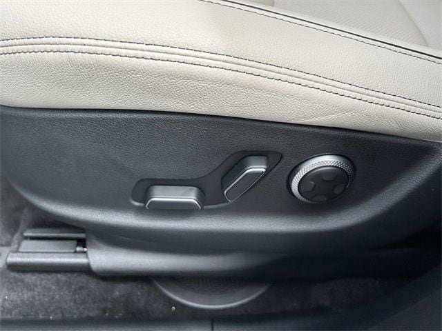 Used 2026 Genesis GV70 2.5T Advanced image 23