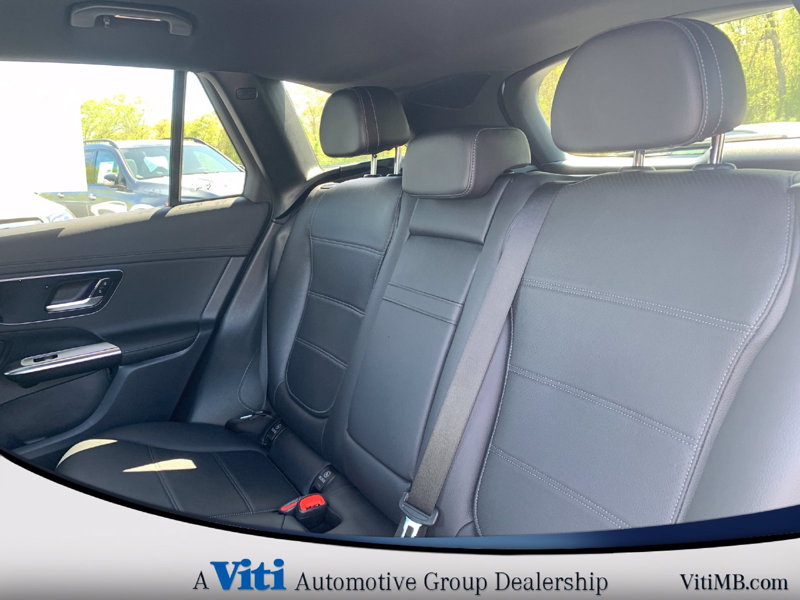 Used 2024 Mercedes-Benz GLC 300 4MATIC image 21