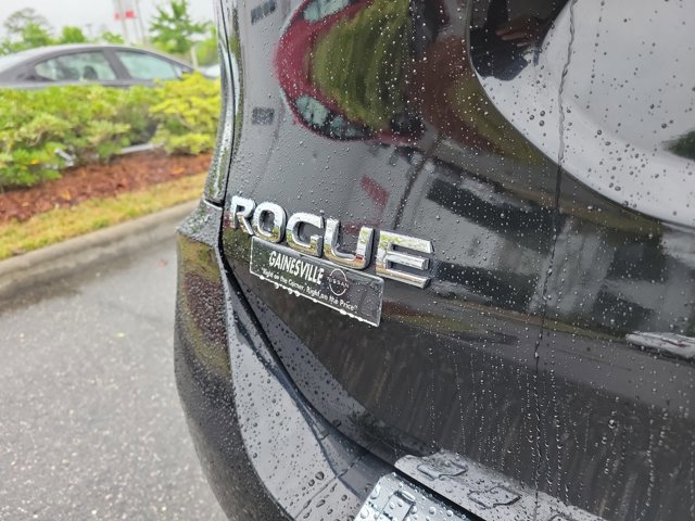 Used 2018 Nissan Rogue SL w/ Premium Package image 9