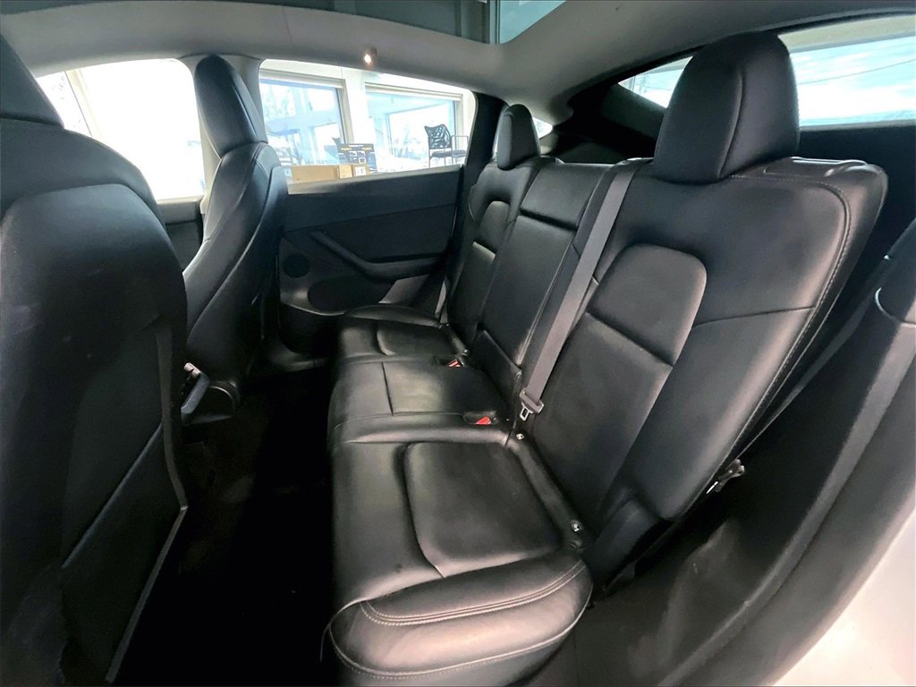 Used 2022 Tesla Model Y Performance image 15