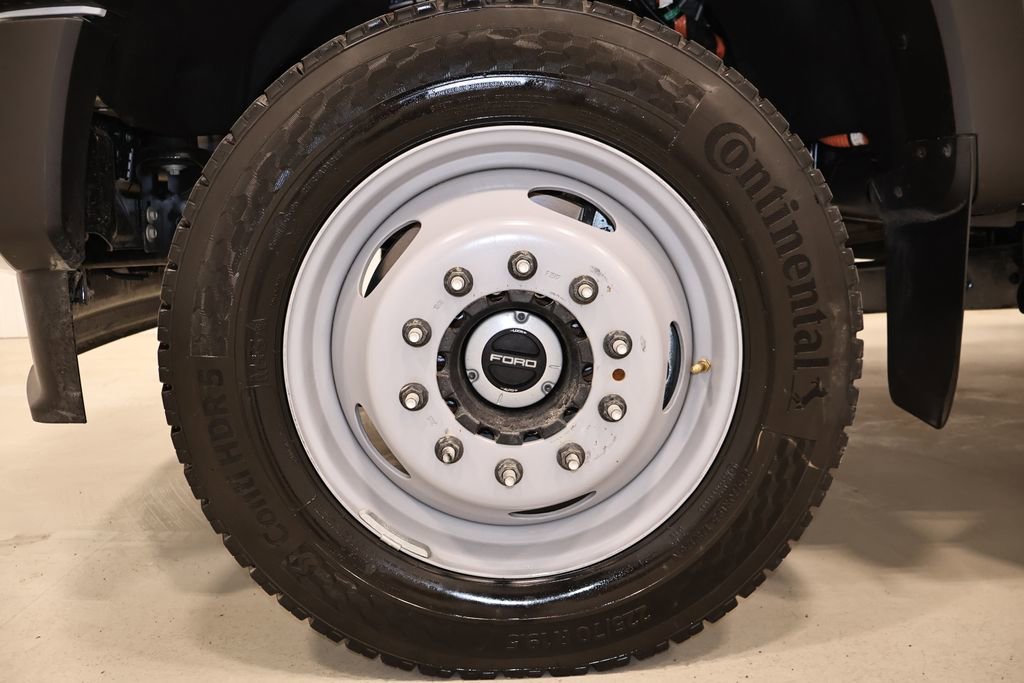 New 2026 Ford F550 4x4 Regular Cab Super Duty image 31