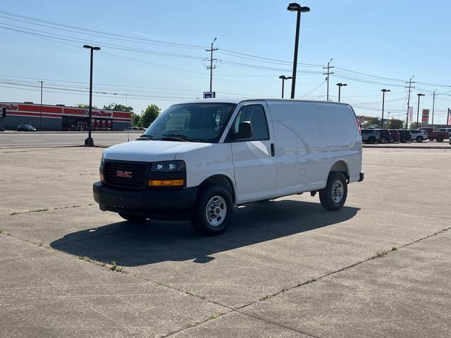 New 2026 GMC Savana 2500 w/ Driver Convenience Package RWD image 11