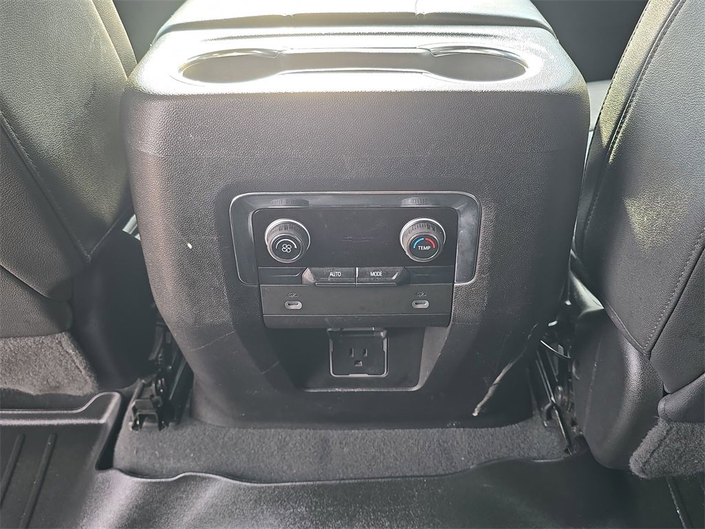 Certified 2023 Chevrolet Suburban Z71 image 22