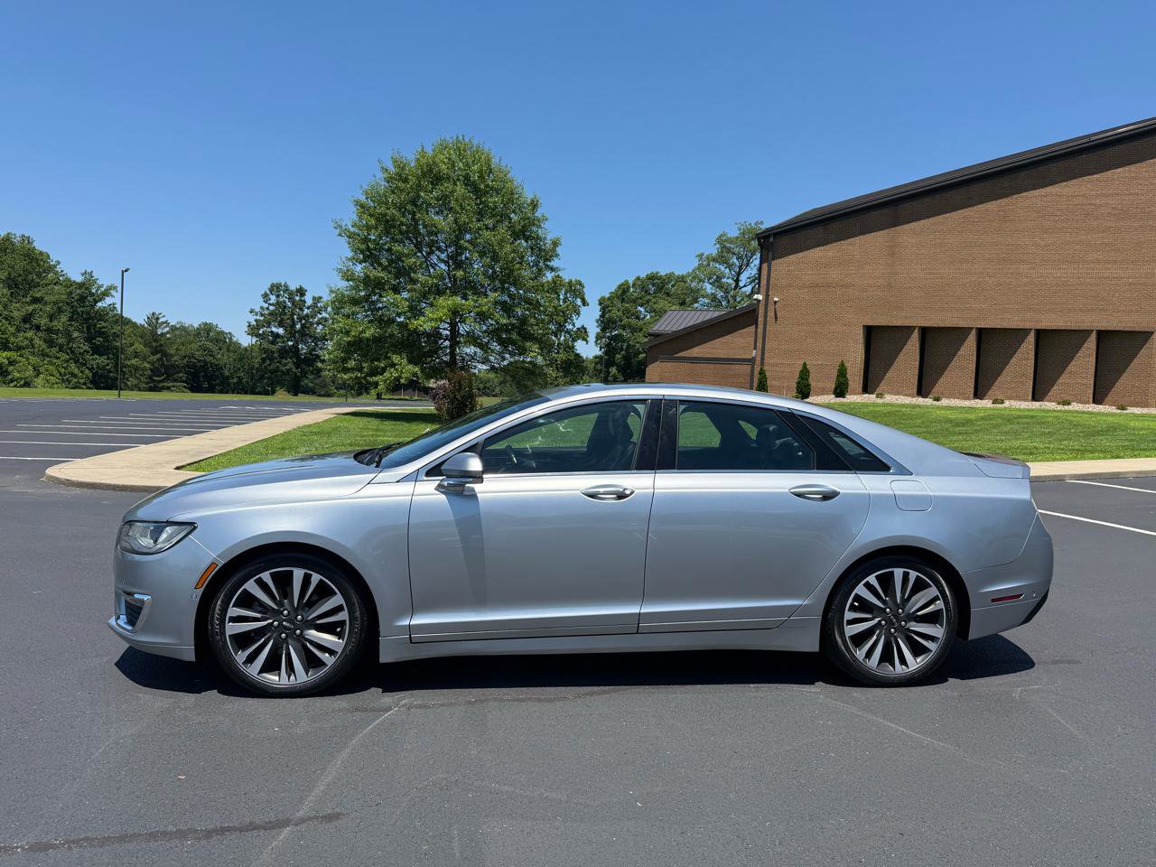 Used 2020 Lincoln MKZ Reserve w/ Elements Package AWD/4WD image 5