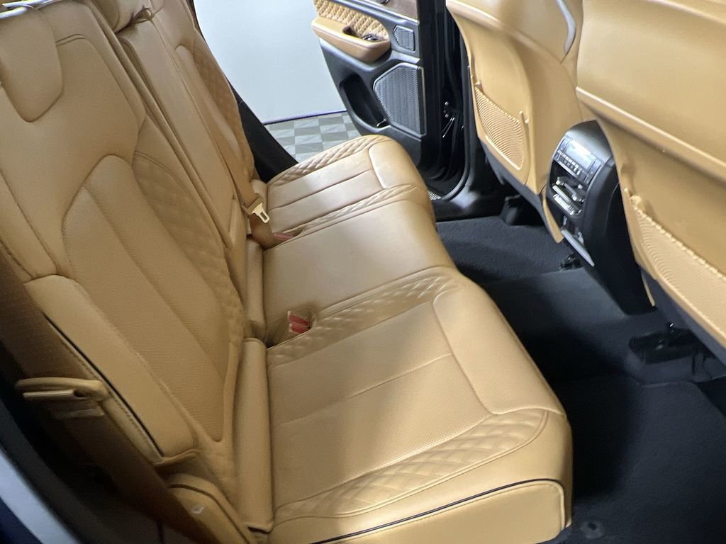 Used 2023 Jeep Grand Cherokee Summit w/ Luxury Tech Group V image 28