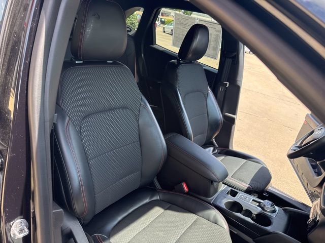 Used 2024 Ford Escape ST-Line w/ Tech Pack #1 AWD/4WD image 35