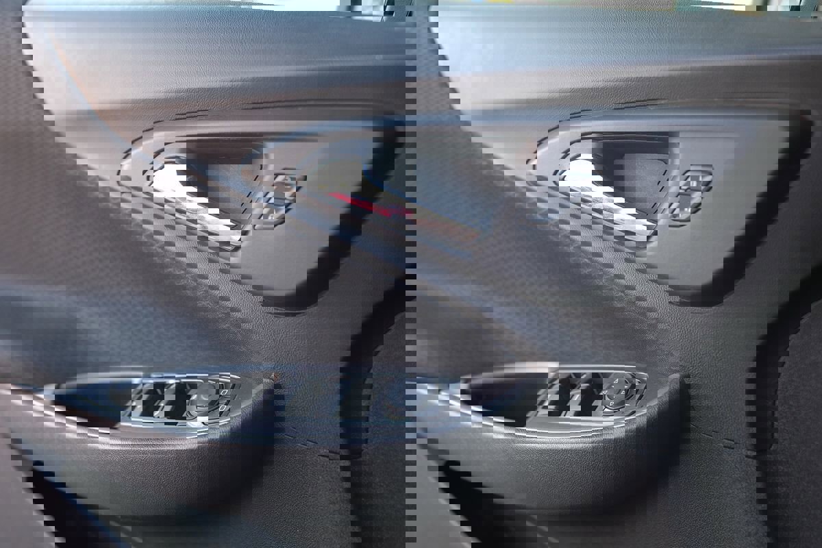 Used 2022 Chevrolet Malibu LS image 11