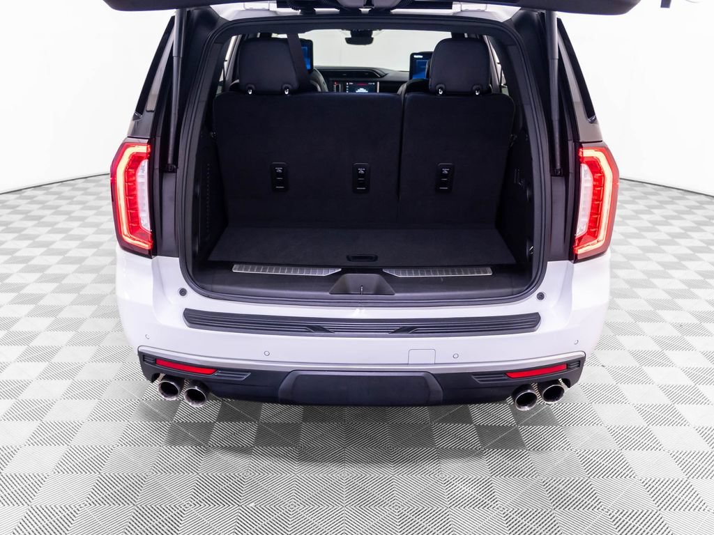 Used 2024 GMC Yukon Denali w/ Denali Reserve Package AWD/4WD image 38