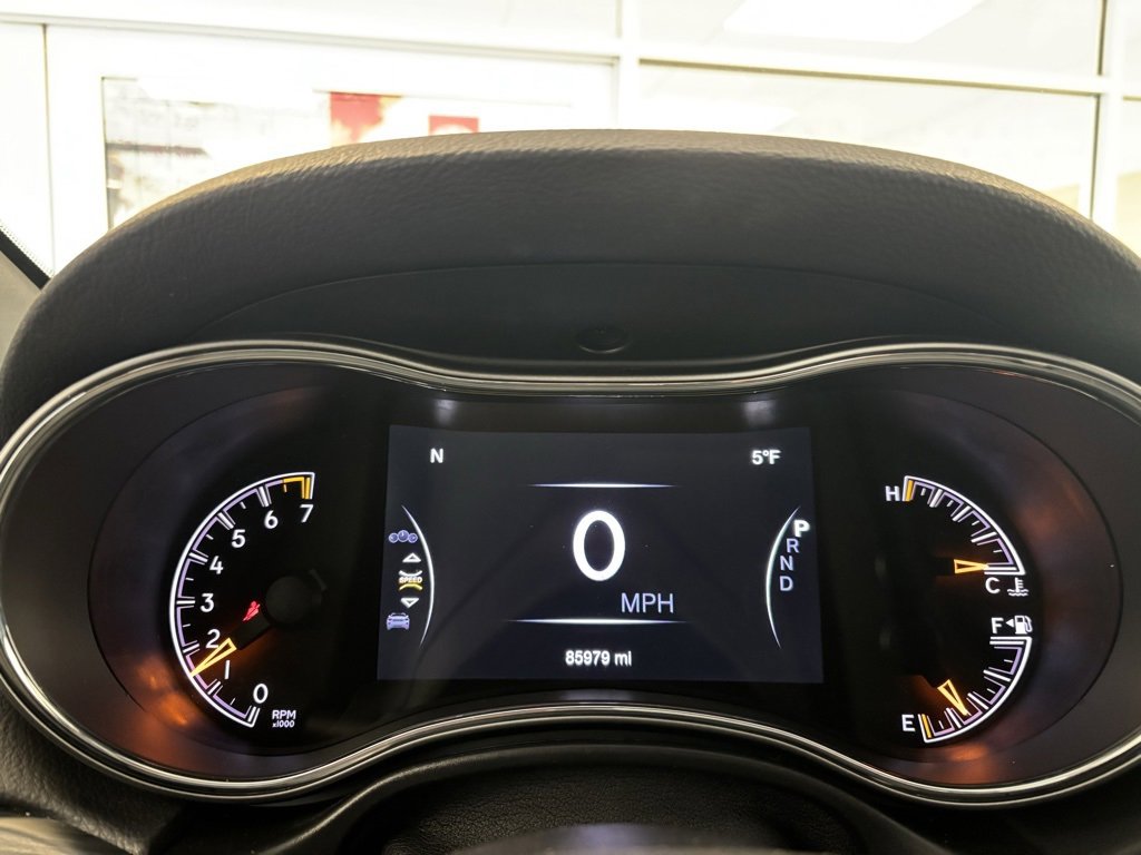 Used 2020 Jeep Grand Cherokee Altitude image 16