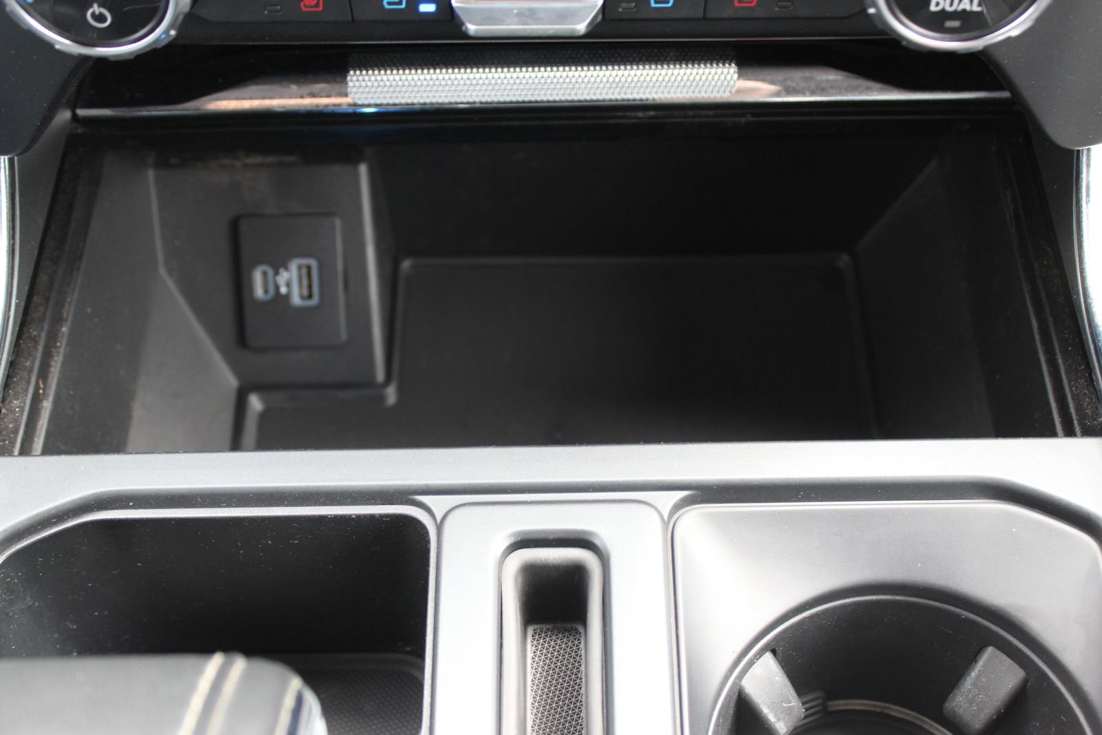 Used 2021 Ford F150 Lariat w/ Max Trailer Tow Package AWD/4WD image 39