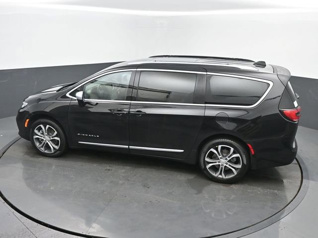 New 2026 Chrysler Pacifica Pinnacle image 40
