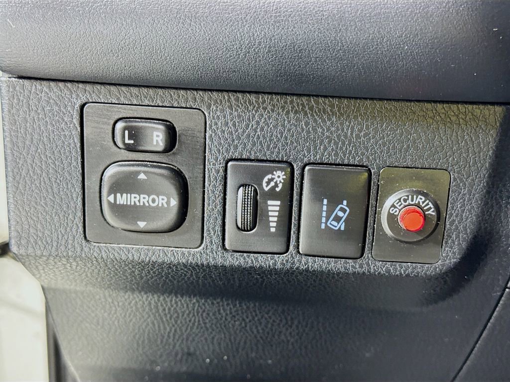 Used 2018 Toyota RAV4 SE w/ Power Extra Value Package FWD image 12