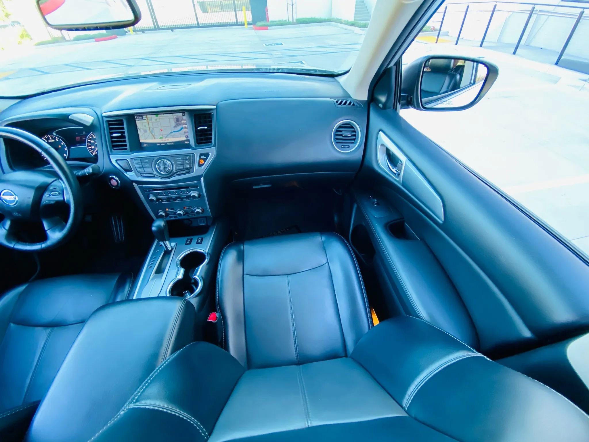 Used 2020 Nissan Pathfinder SL image 17