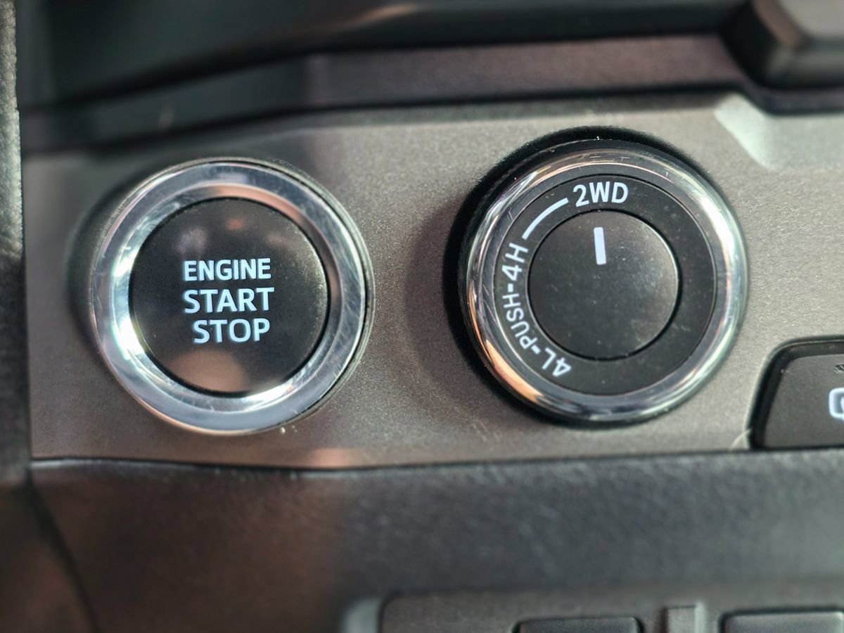 Used 2022 Toyota Tacoma TRD Off-Road w/ Technology Package AWD/4WD image 40