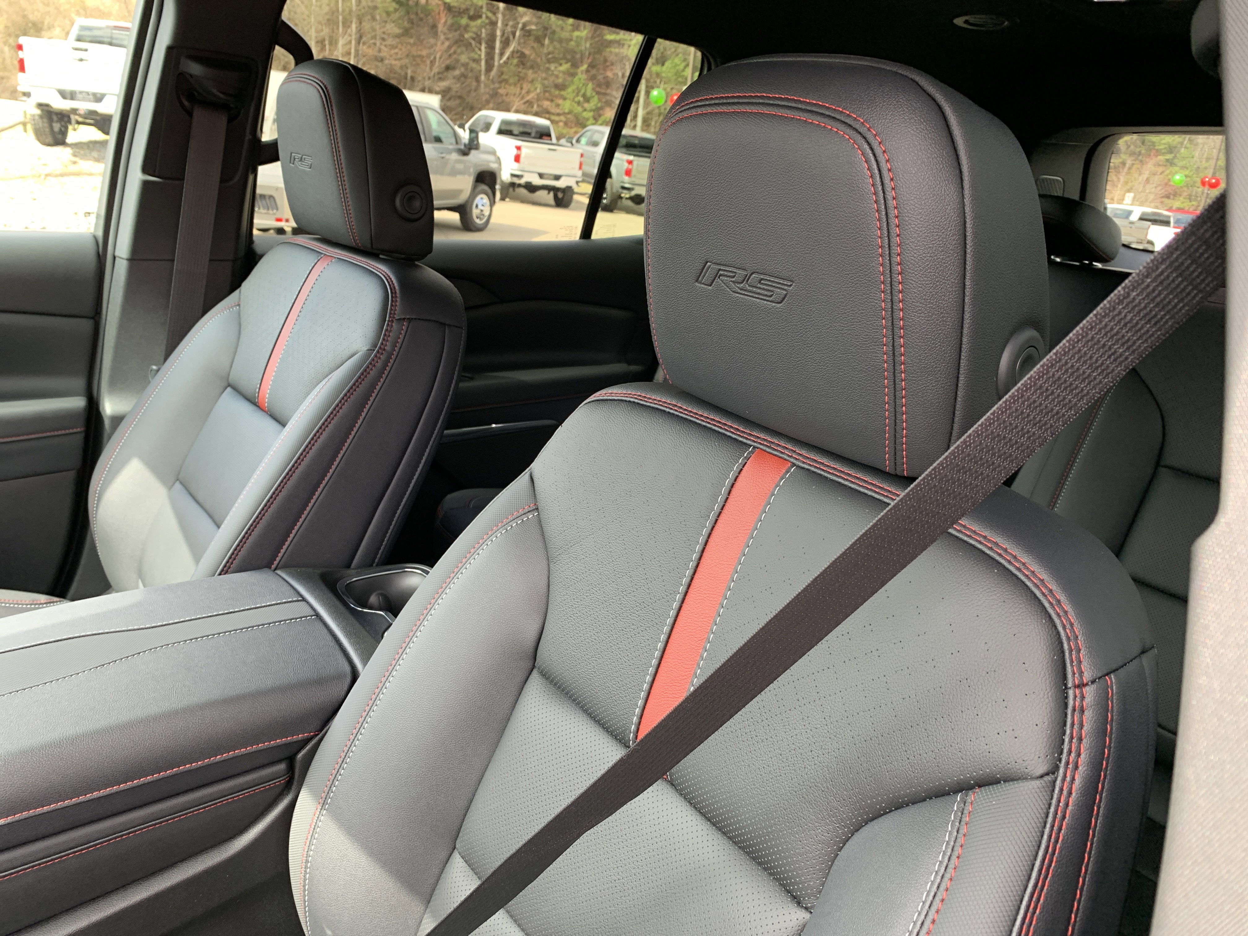 New 2026 Chevrolet Traverse RS w/ LPO, Floor Liner Package image 12