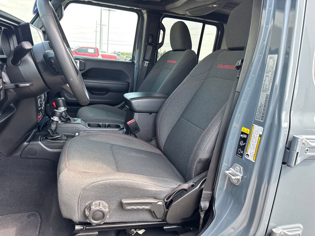 Used 2025 Jeep Wrangler Unlimited Rubicon AWD/4WD image 15