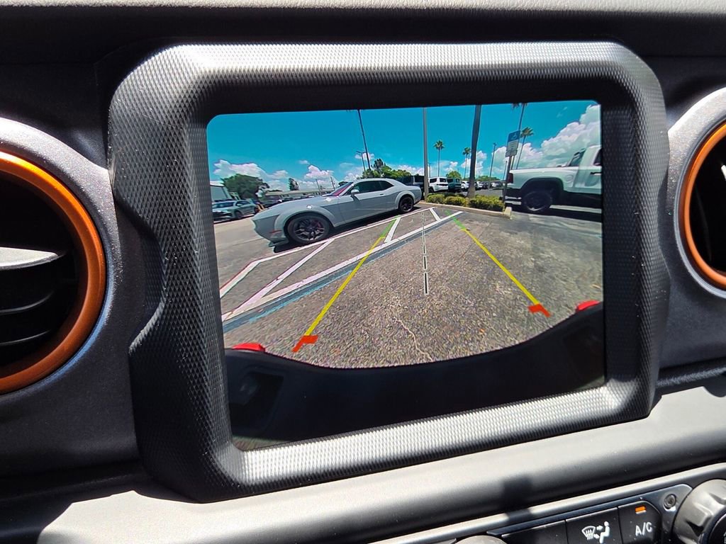 Used 2022 Jeep Gladiator Mojave w/ LED Lighting Group AWD/4WD image 24