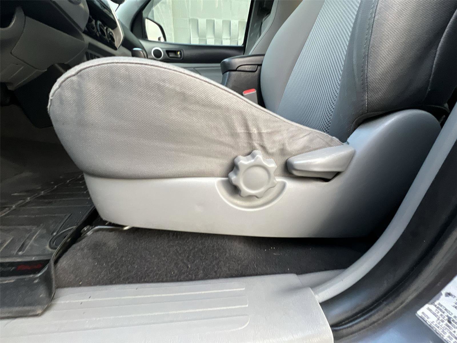 Used 2012 Toyota Tacoma 4x4 Double Cab image 12