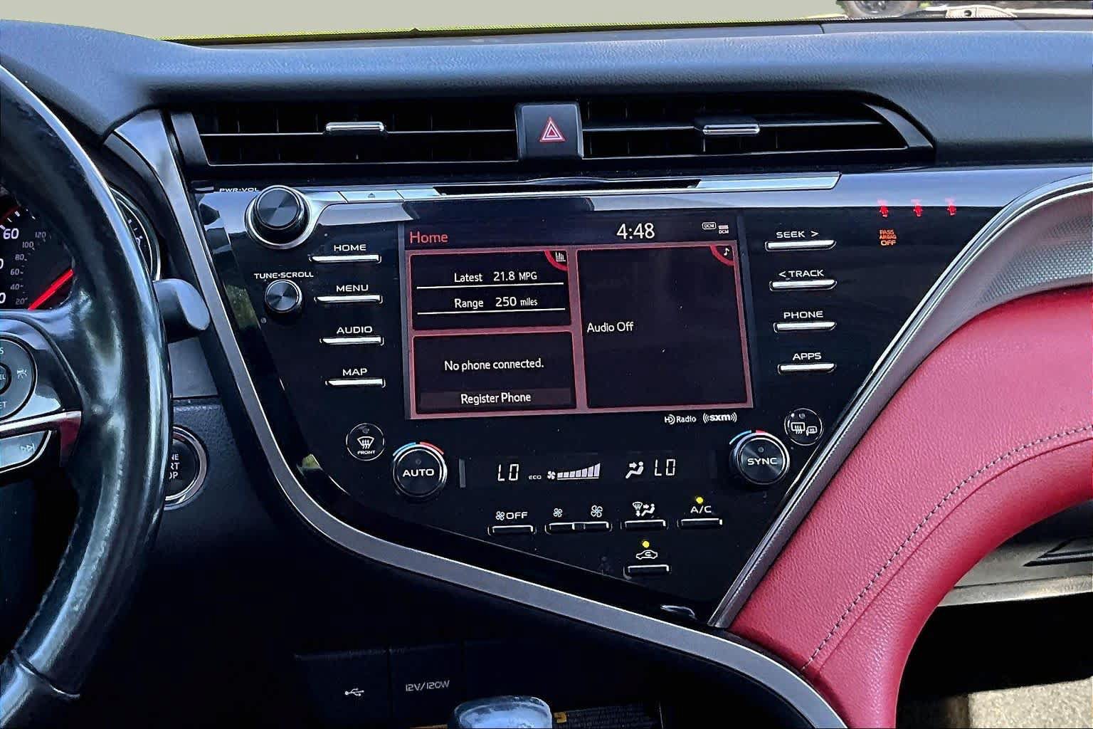 Used 2020 Toyota Camry XSE FWD image 7