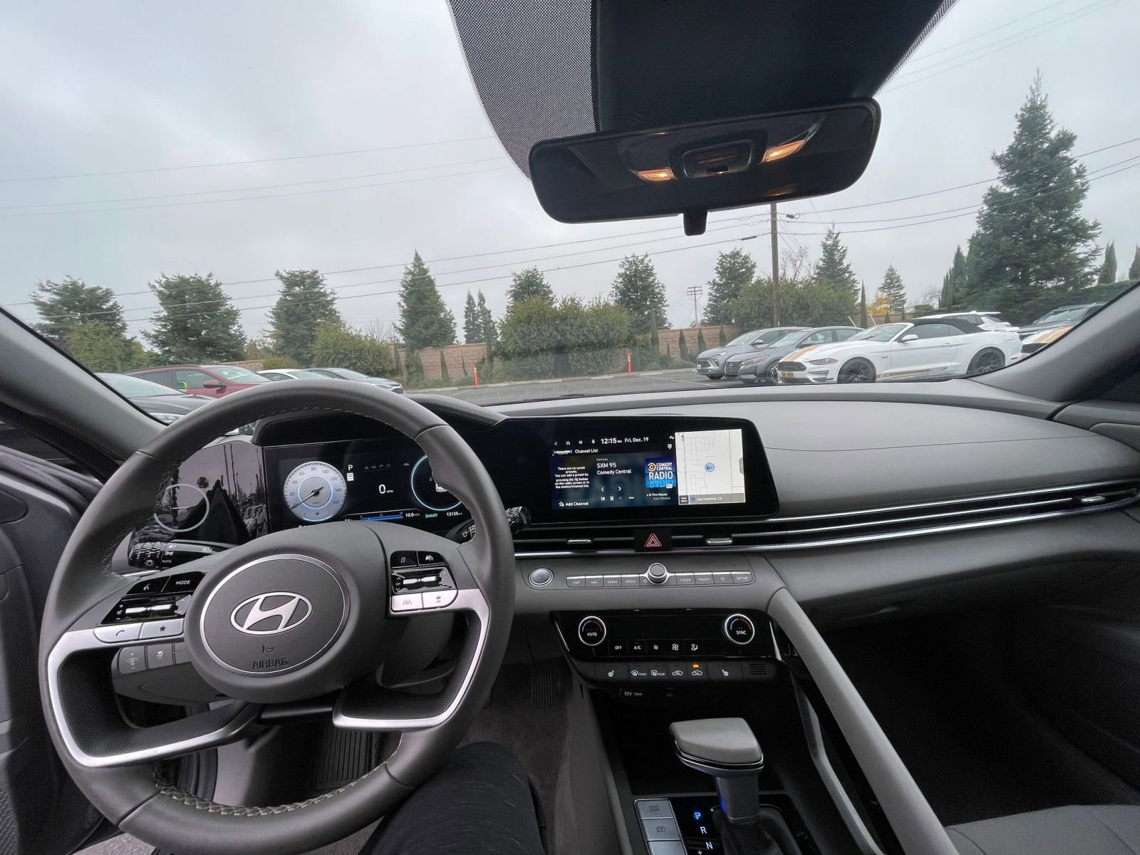 Used 2025 Hyundai Elantra SEL image 28