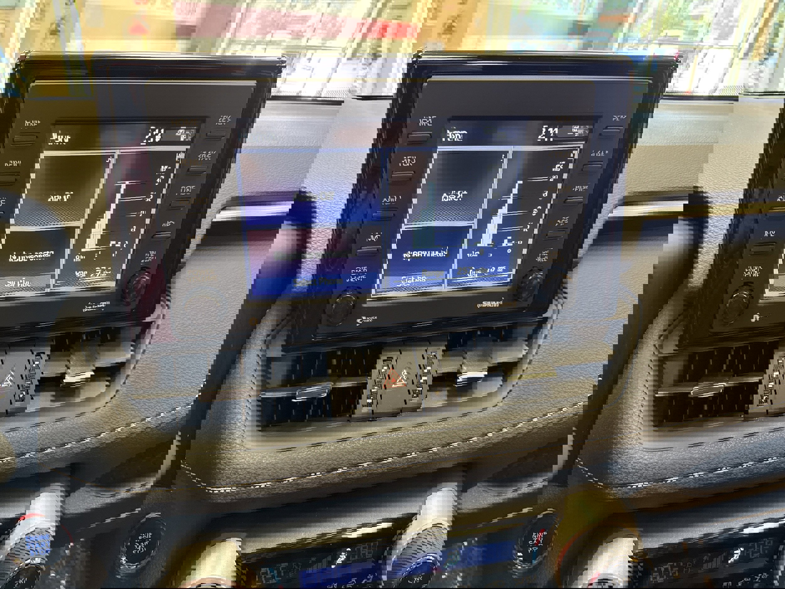 Used 2021 Toyota RAV4 XLE Premium image 37