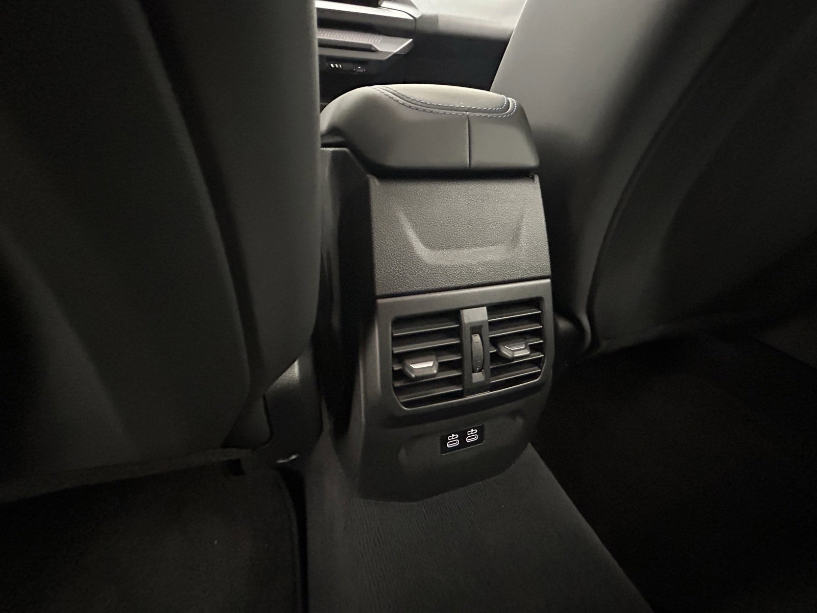 Used 2025 BMW M235i xDrive w/ M Performance Package image 35