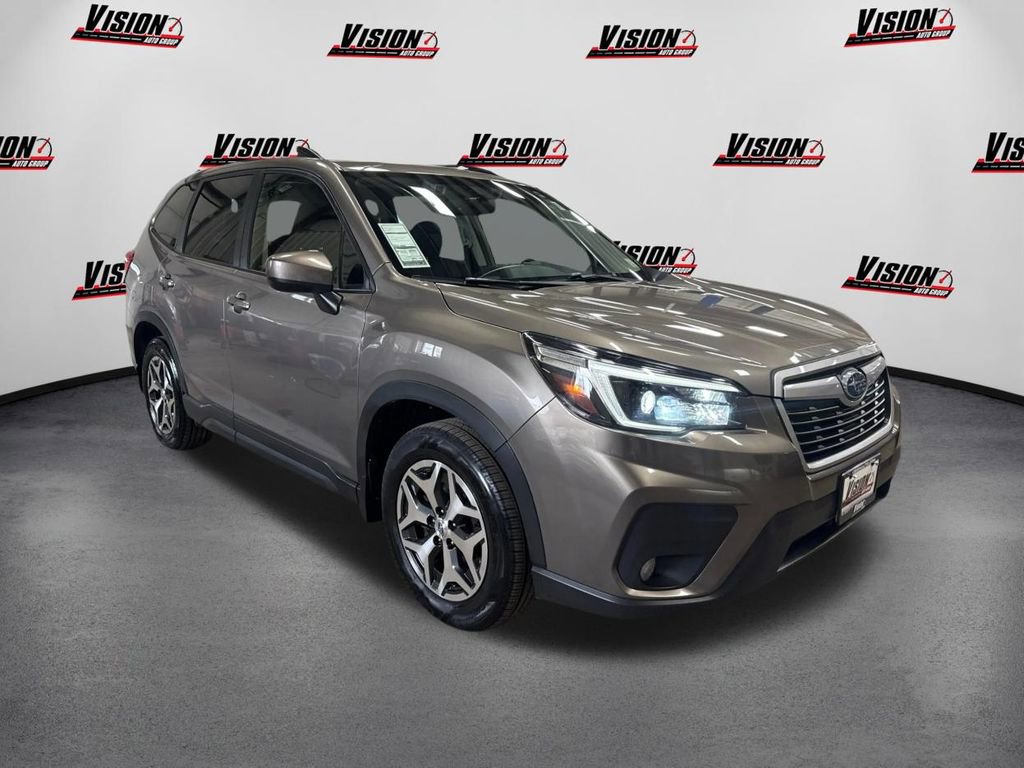 Used 2021 Subaru Forester Premium image 3