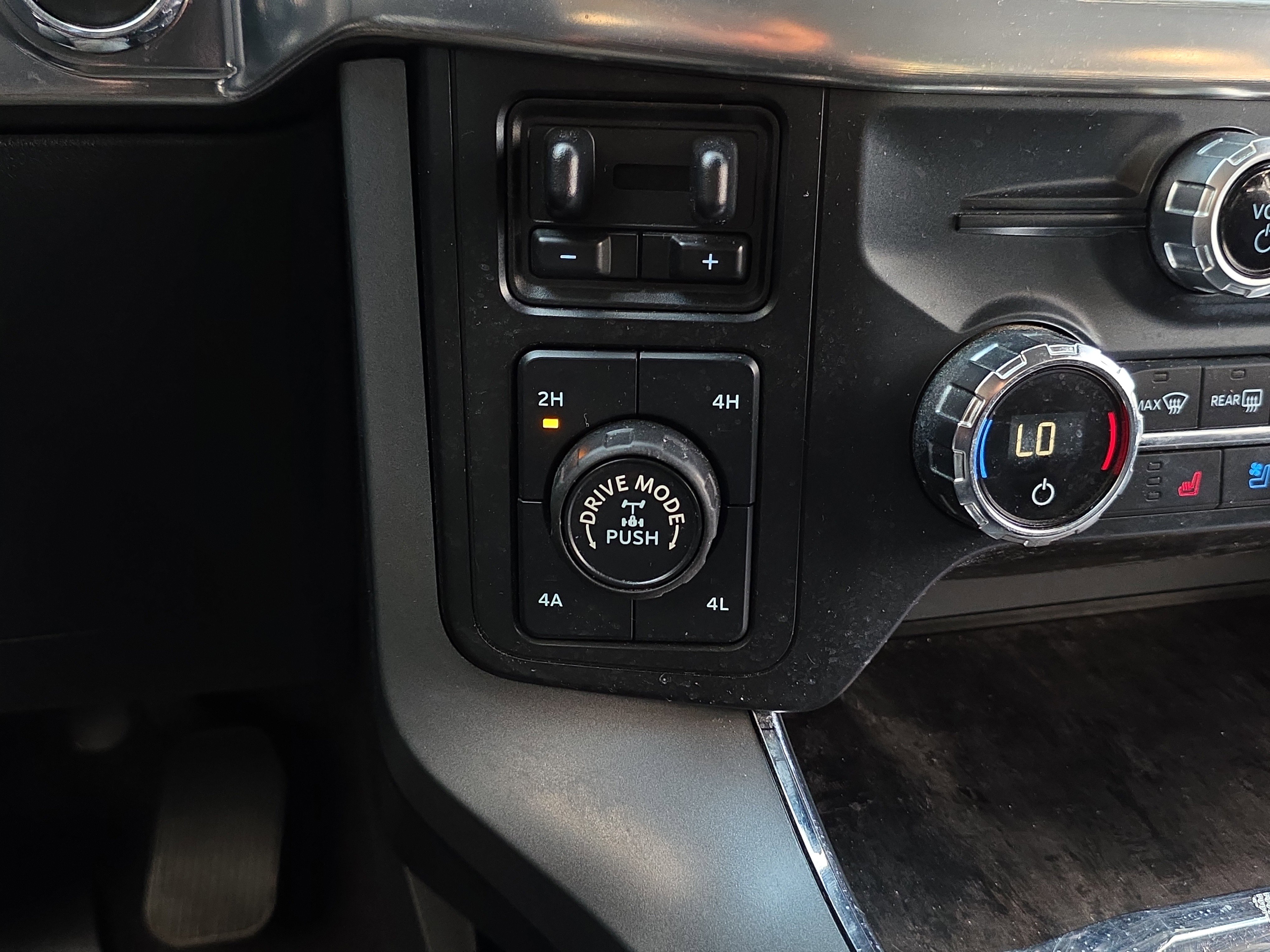 Used 2021 Ford F150 Lariat image 29