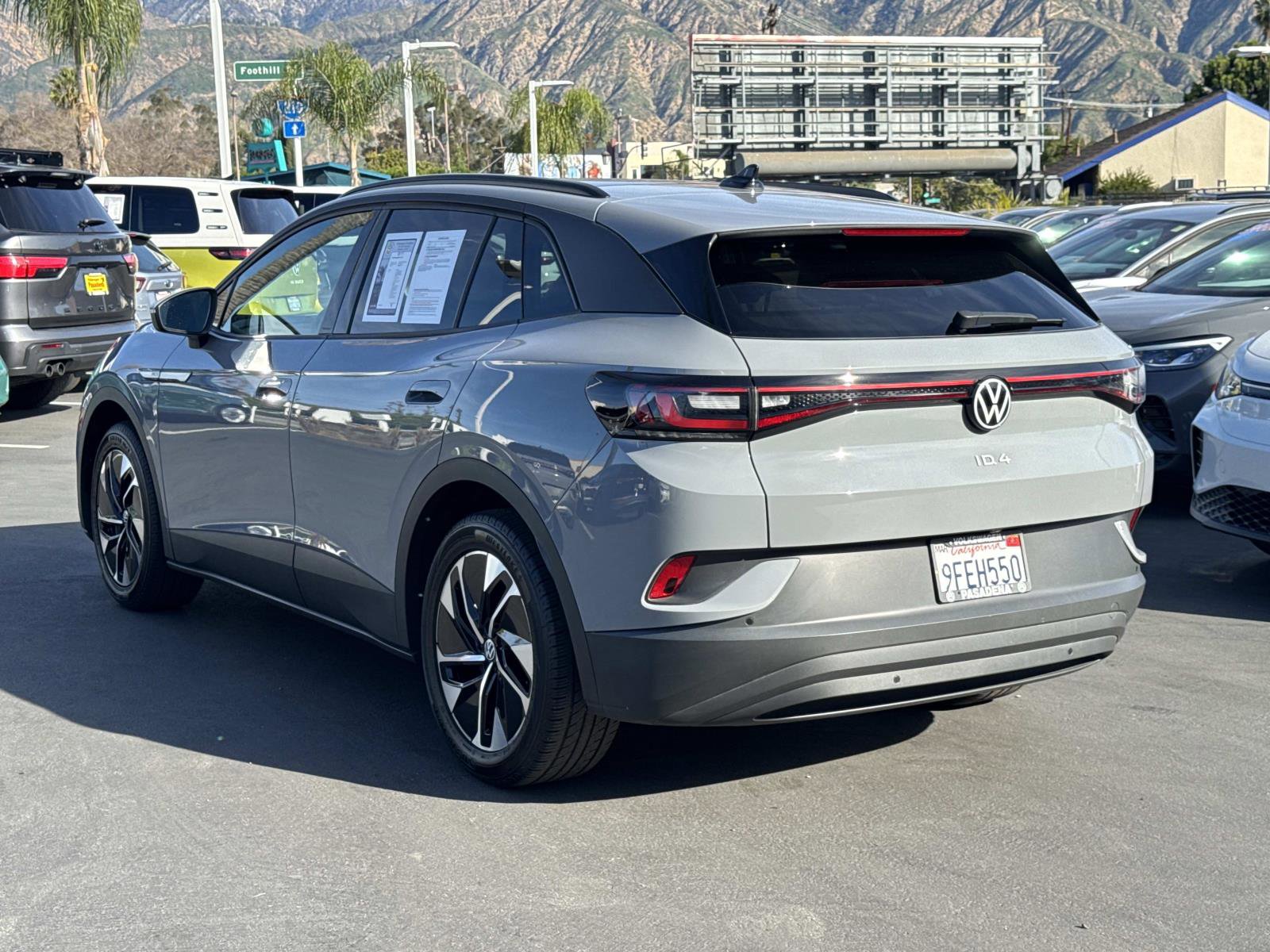 Certified 2022 Volkswagen ID.4 Pro S image 3