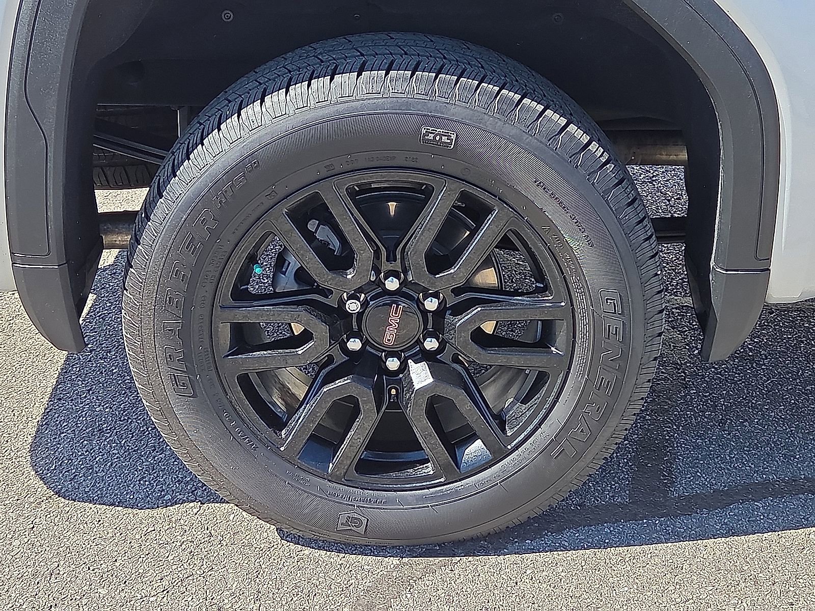 Certified 2022 GMC Sierra 1500 Elevation w/ Elevation Premium Package image 7