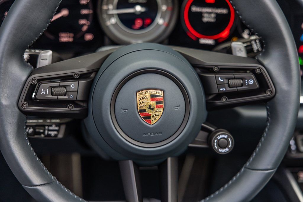 Certified 2022 Porsche 911 Turbo image 17