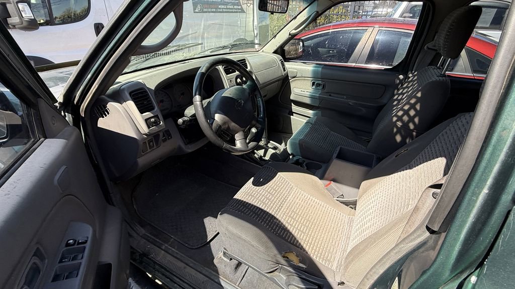Used 2001 Nissan Xterra SE AWD/4WD image 3