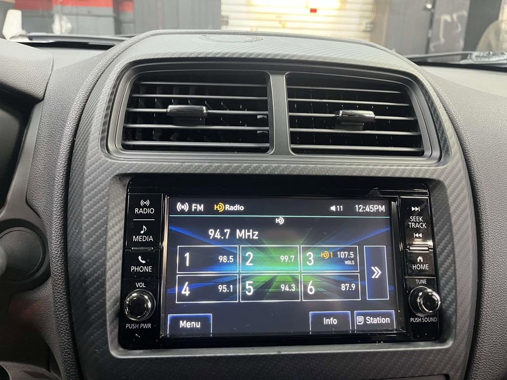 Used 2024 Mitsubishi Outlander Sport ES image 17