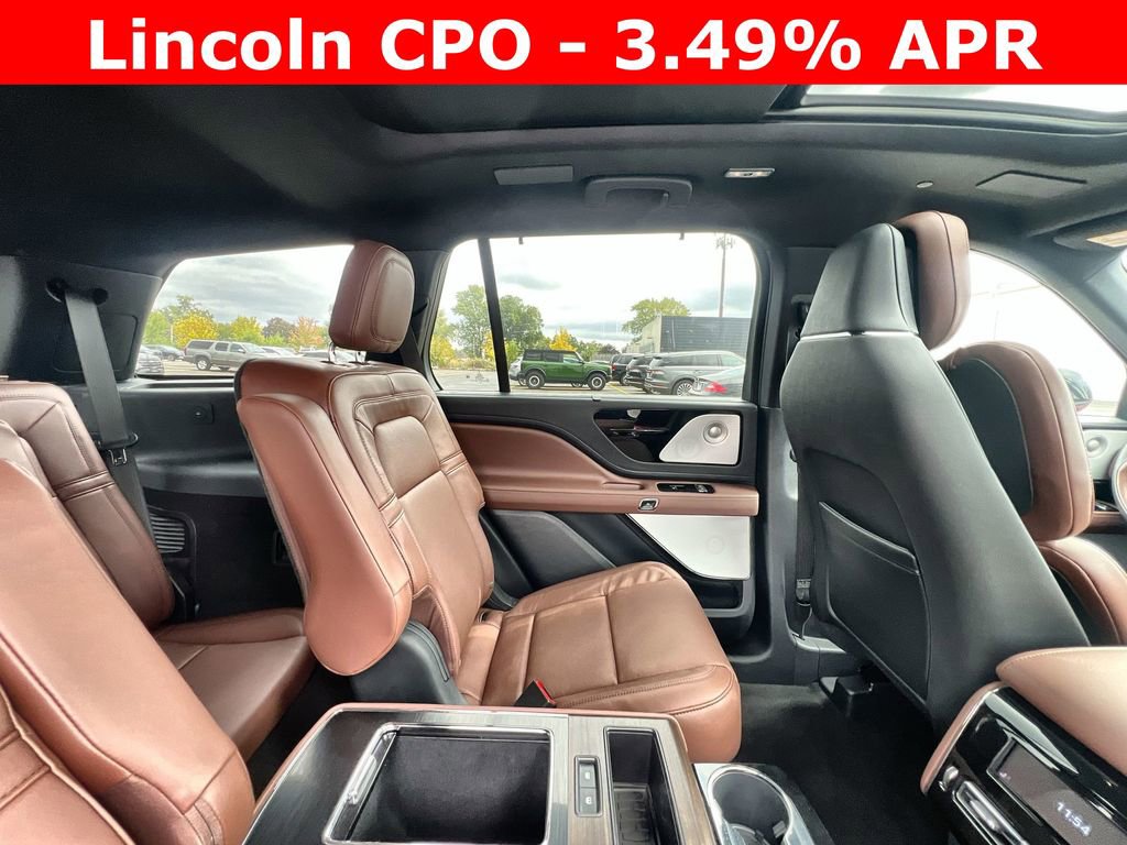 Certified 2025 Lincoln Aviator Reserve w/ Luxury Package image 14