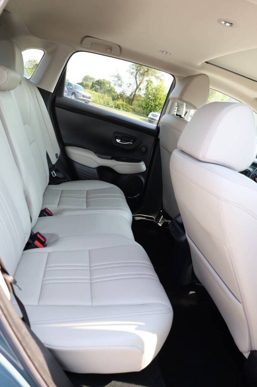 Used 2024 Honda HR-V EX-L image 16