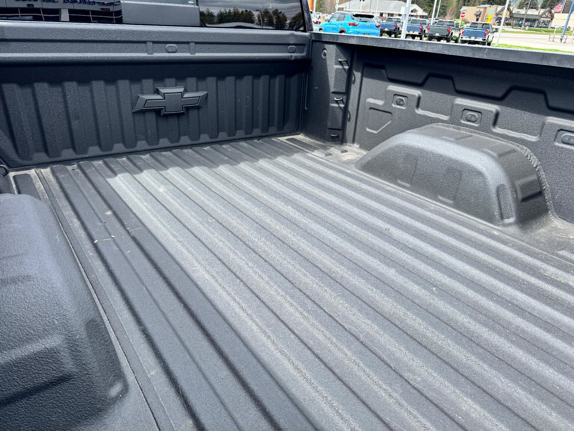 Used 2022 Chevrolet Silverado 1500 LTZ AWD/4WD image 39