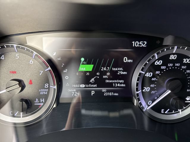 Used 2024 Toyota Highlander XSE AWD/4WD image 16